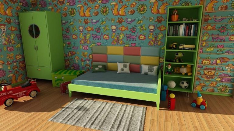 Ons team Interieurinspiratie voor woningverbetering met meubels zoals schoenenkast en barstoelen