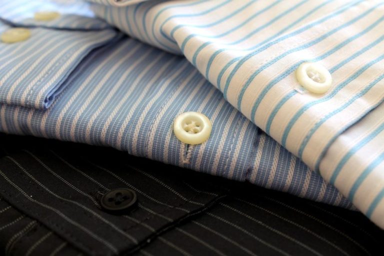 Ons team Casa Moda overhemden tonen Duitse kwaliteit en vakmanschap voor mannen die zoeken naar beste overhemd merken