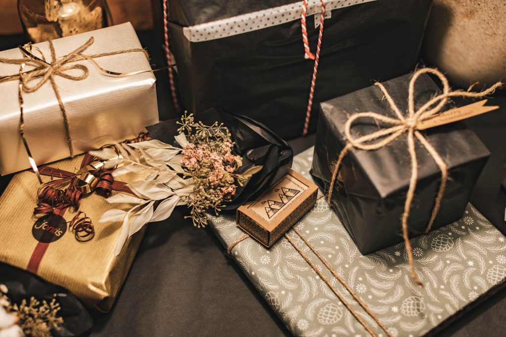 Symphony geschenken assortiment: kleine geschenken en suikerbonen voor de magie van kleine geschenken momenten